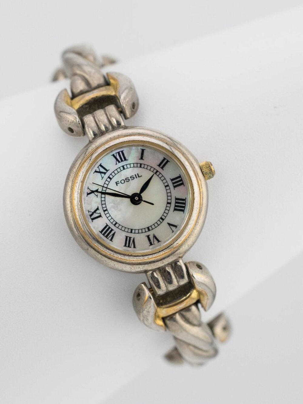 Fossil ES8732 Women's Vintage Mother of Pearl Quartz Analog Watch Fresh Battery